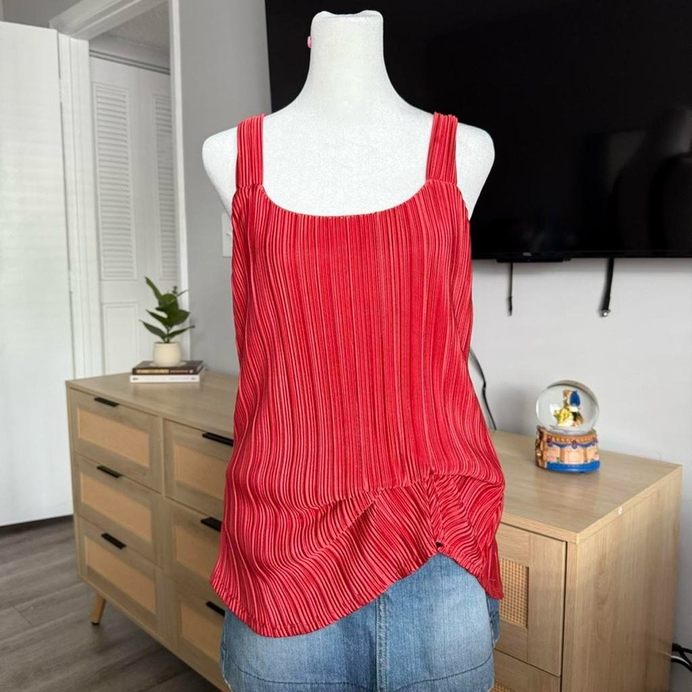y2k red pleated top